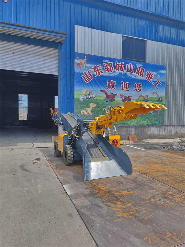 輪胎式挖掘式裝載機